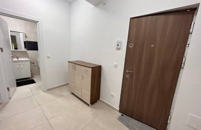 Аренда комфортной 2-комнатной квартиры 55 м², 4-й сектор, Бухарест, Румыния